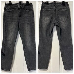 Judy Blue Black Faded Wash Boyfriend Fit jeans size 28